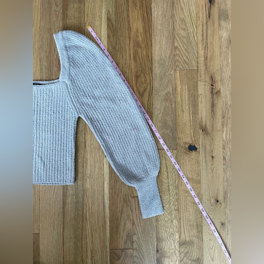 Line & Dot Light Gray Ribbed Sweater - Picture 14 of 16